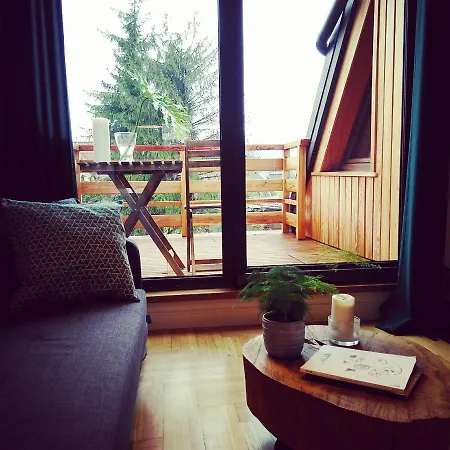 Apartament Wokol Stolu Апартаменты *