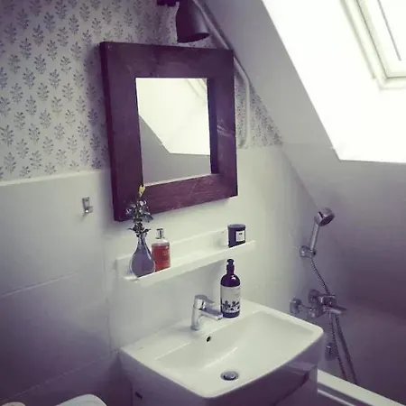 Apartament Wokol Stolu Апартаменты