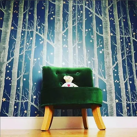 Apartament Wokol Stolu Апартаменты *